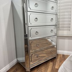 Z Gallerie Mirrored 5 Drawer Tall Chest