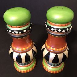 Vintage Hand Painted 7 1/4” Wooden Salt and Pepper Shakers Set Made in India