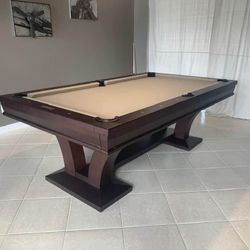Elegant Pool Table 