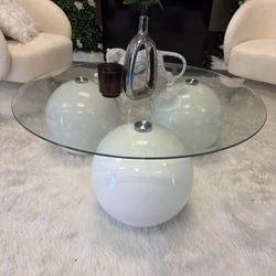 Balloon Style Tables - high End Looking 