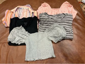 Women’s Short Sleeve Tops (Bundle)