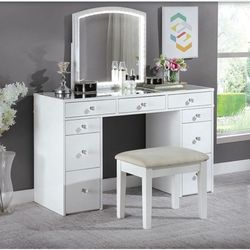 VANITY WHIT STOOL NEW IN BOX ☎️ 1714586,2564 PICK UP PRICE