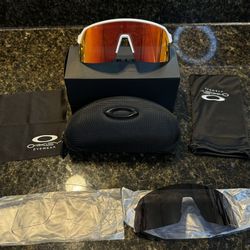 Oakley Sutro 