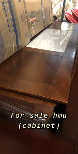 Cabinet for sale good condition for 100$ no low ballers thanks.