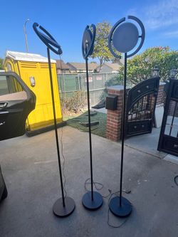 LED Floor lamp - adjustable brightness and white light