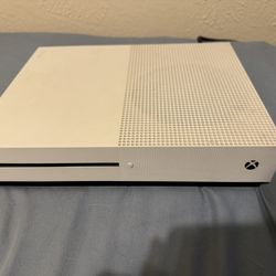Xbox One S - Like New Condition