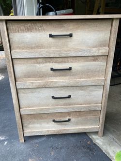 Matching Dresser & Nightstand