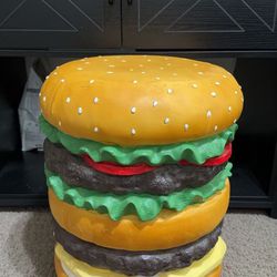 Cheeseburger stool