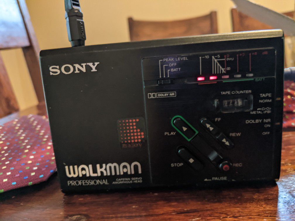 Sony Walkman Professional WM D3 W Charger.