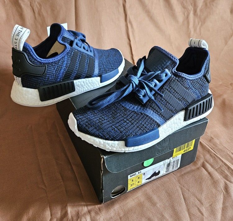 New Women's Adidas NMD R1 Mystery Blue Core Black Size 6.5 WOMEN or 5Y