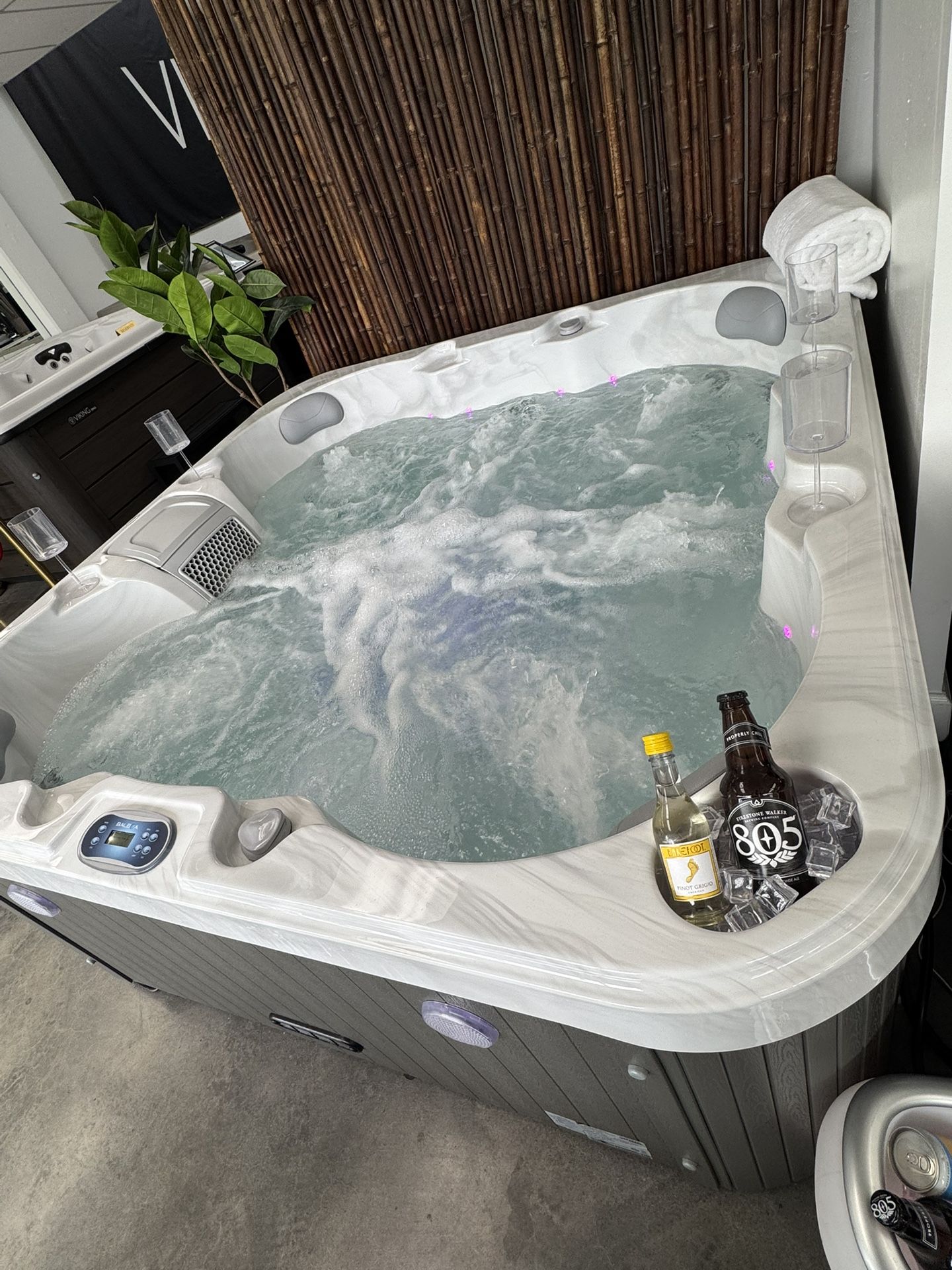 Hot Tub / Spa