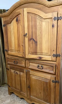 Vintage armario tv stand