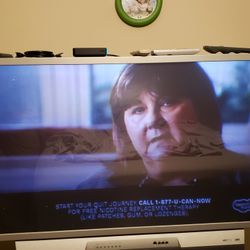 2002 47" Panasonic PT47WX52 Projecting CRT HDTV; Perfect for RETRO GAMING!!! 