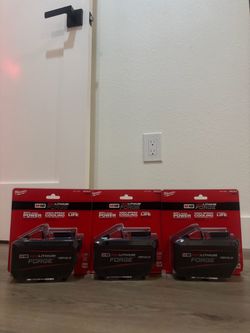 Milwaukee Battery Forge 12.0