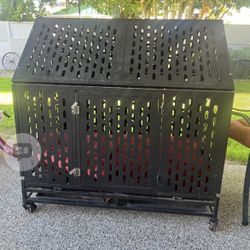 Extra Large Extra Stron Nice Dog Crate On Wheels