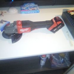Milwaukee Grinder 18v fuel With Battery 5.0