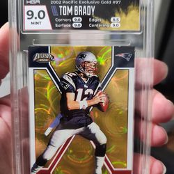 2002 PACIFIC EXCLUSIVE GOLD REFRACTOR TOM BRADY HGA 9.0