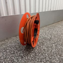 Extension Cord With Reel 