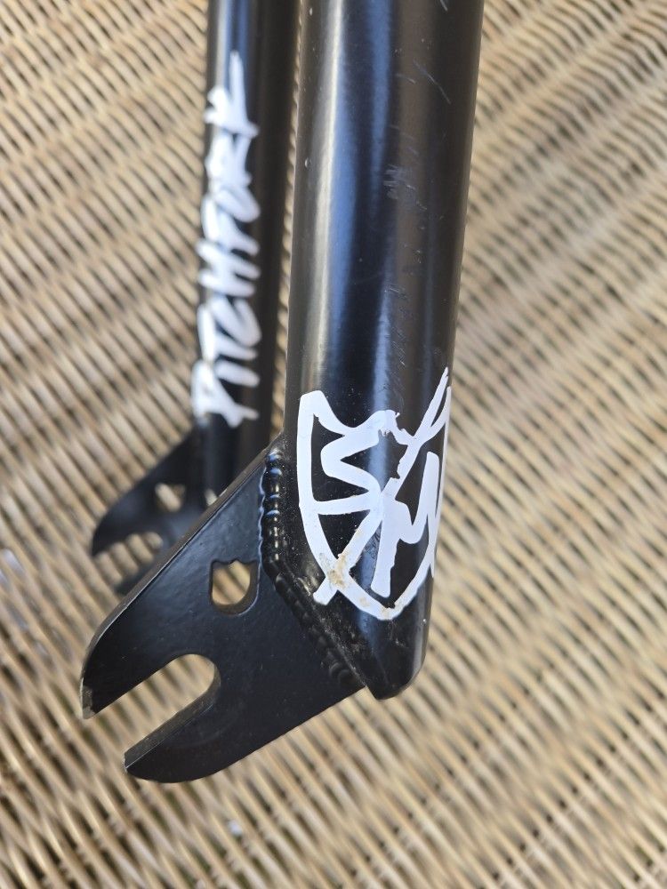 22" BMX Widemouth Pitchforks*like new* Matt black