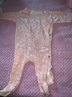 Baby girl one sore 3-6 months