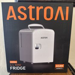 AstroAI Mini Fridge – New in Box, 4L / 6 Can Capacity