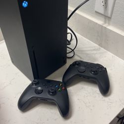 Xbox Series X w/ 2 controllers (Excellent Condition)