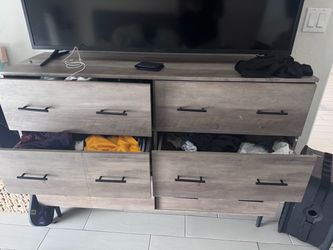 6-Drawer Dresser Gray Wood Finish