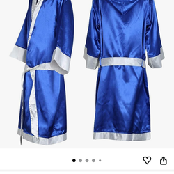 Boxing robe