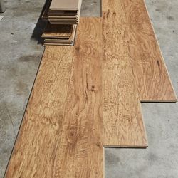 Laminate Wood Flooring 