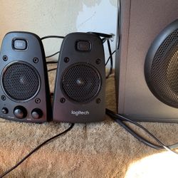 Logitech Surround System 