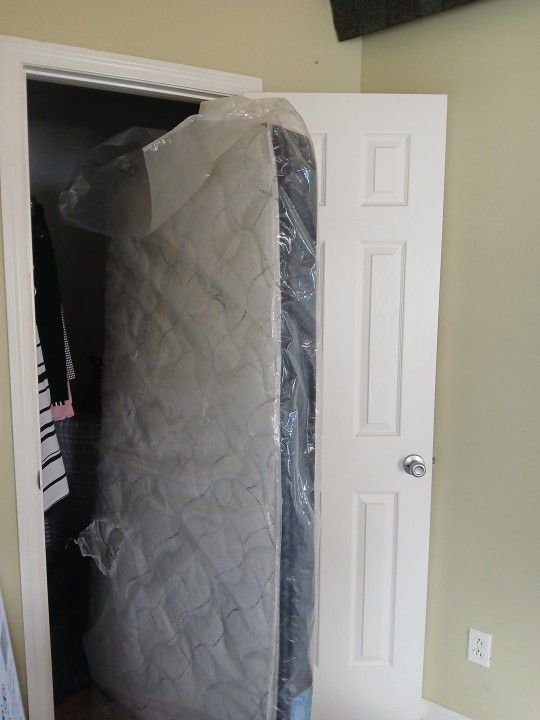 New Twin Mattress Still In Package