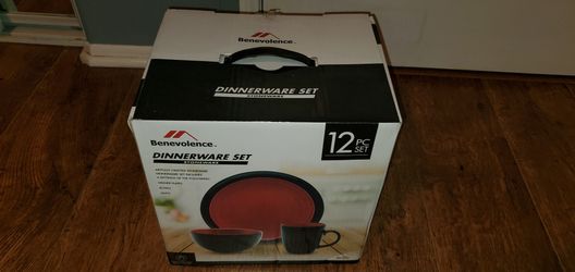 Brand new dinnerware setting for 4