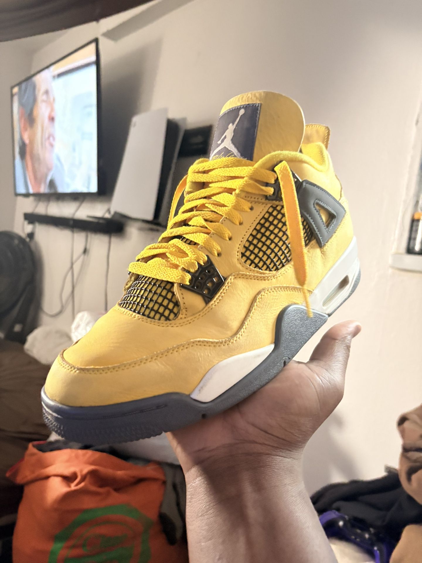 Jordan Lightning 4s
