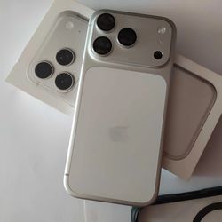 Brand New iPhone 17 Pro Max 2TB[[Factory Unlocked For All Companies]]