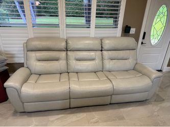 Cream sofa power recliner