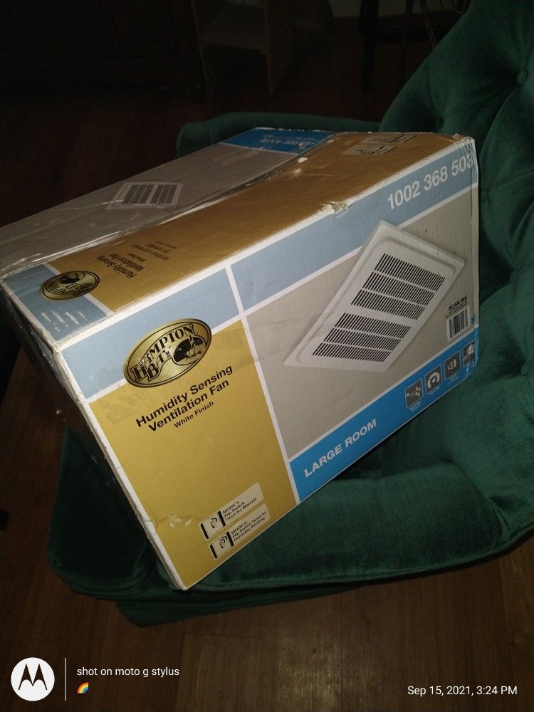 Hampton Bay Humidity Sensing Ventilation Fan /White Finish