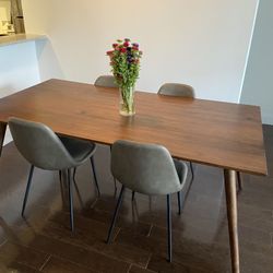 Seno walnut sale table