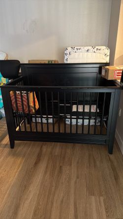 Black crib