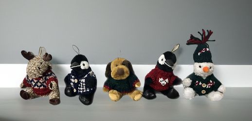 Set of 5 Holiday Plush Ornaments