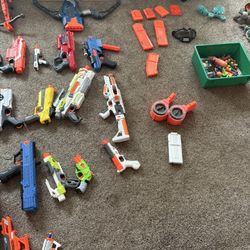 Over 20 Nerf Guns