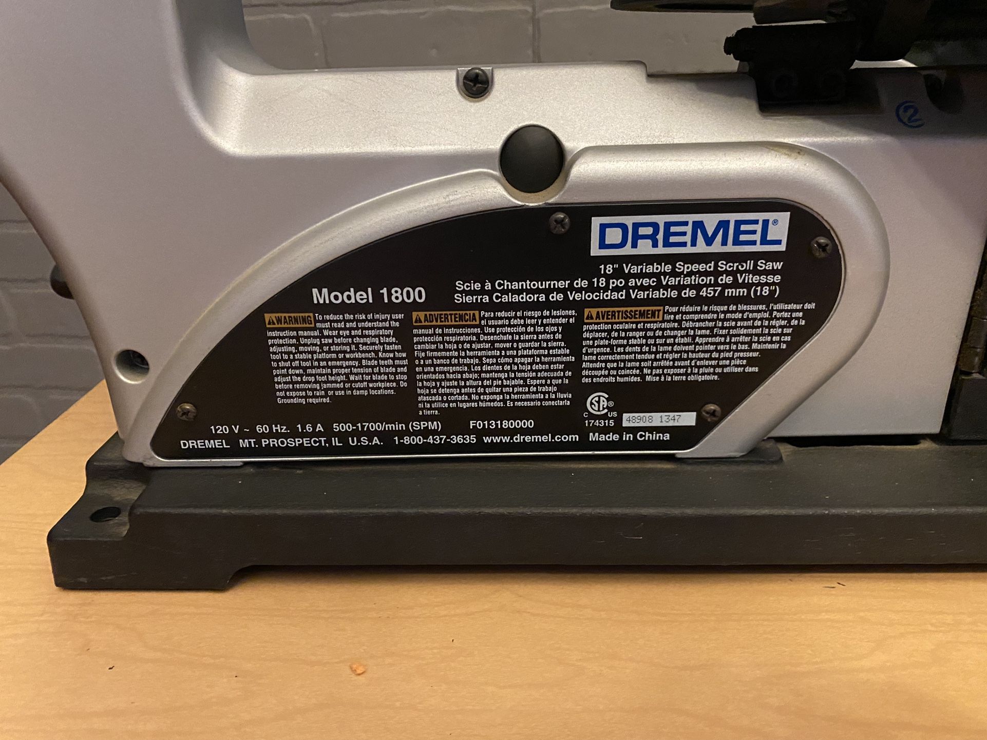 Dremel 16 Variable Speed Scroll Saw Model 1680 Sherwood