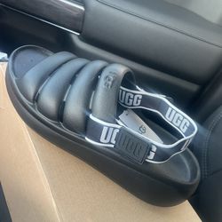 Brand New UGG $45 Size 6