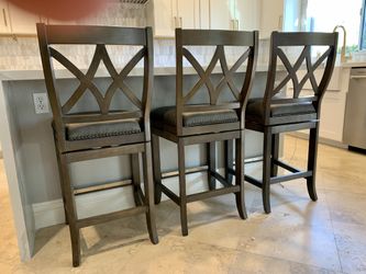Like Brand New counter height stools