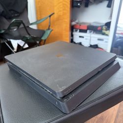 PS4 Slim Used (2nd Owner)