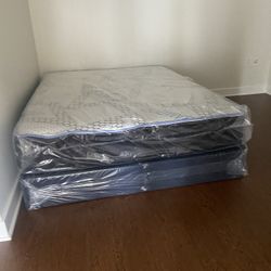 Queen Mattress Come With Free Box Spring - Free Delivery 🚚 Today To Reasonable Distance 