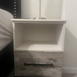 Night Stand And Dresser Set