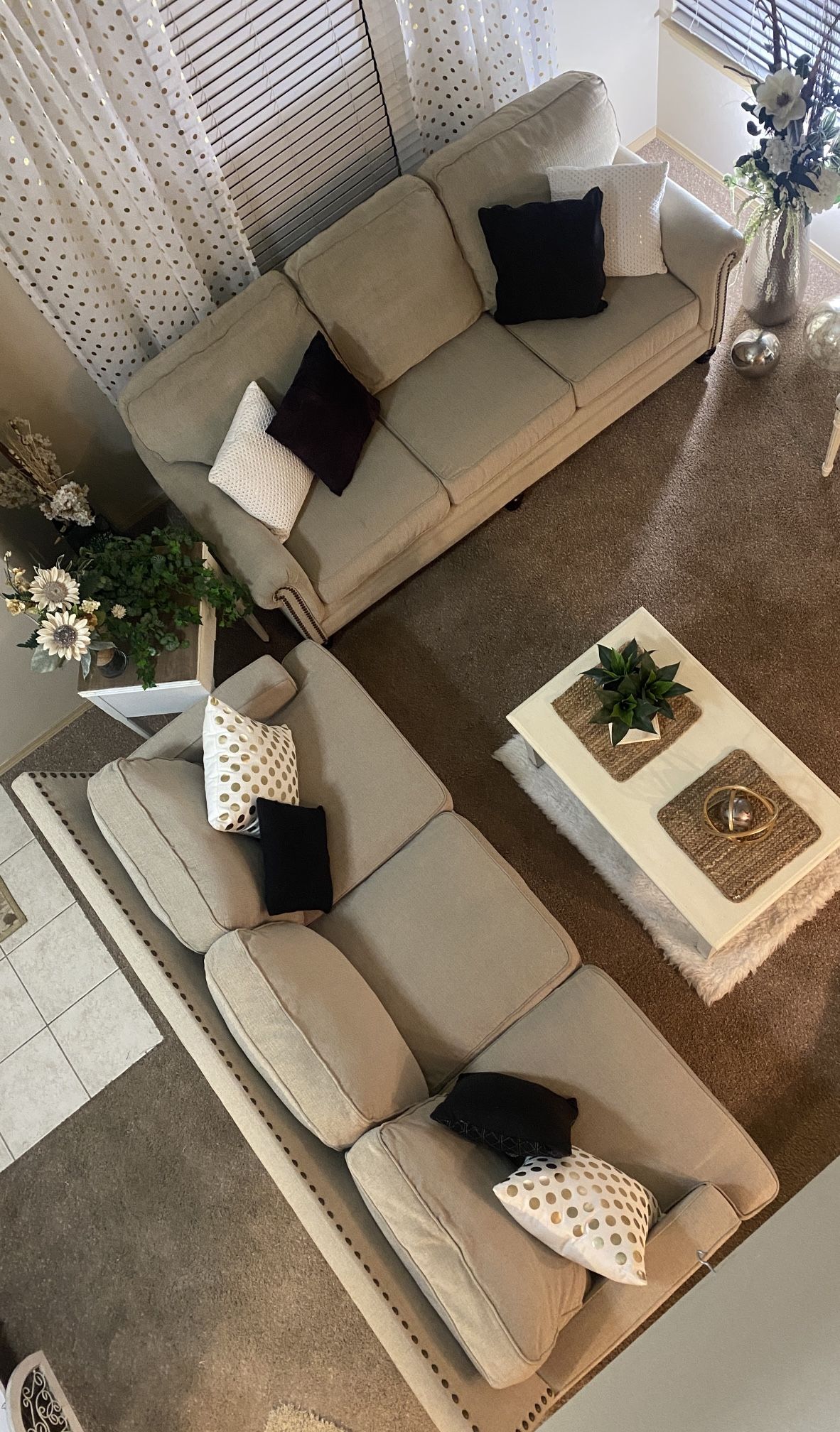 Beautiful Large Ashley Couch Set