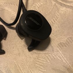 Beats Studio A2514 Black True Wireless Bluetooth Noise Canceling In Great condition