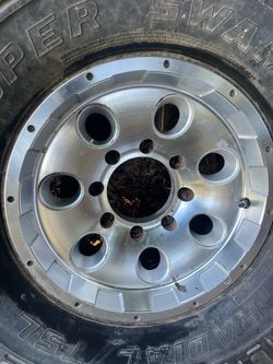 Ford wheals rims are still in good condition ) free