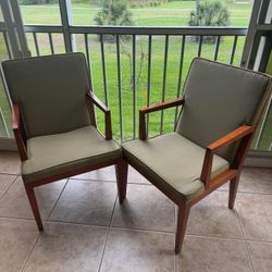 Office Chairs 